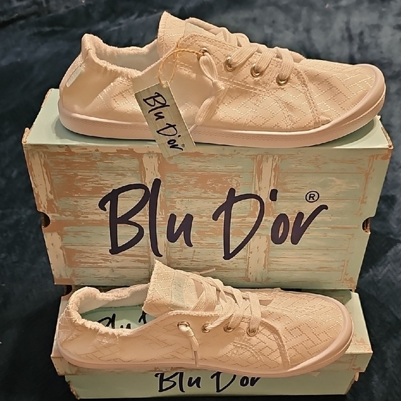 Blu D'or Shoes - White Casual Sneakers